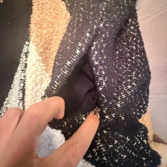 Carlisle Tan/Black Wool Geometric Color Block Sweater Jacket Size Medium $898 - Picture 7 of 10